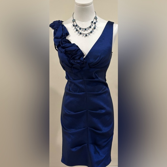 Xscape Royal Blue Draped Ruffle V Neck Cocktail Dress. Draped On One Side Sz 10P - Picture 1 of 14